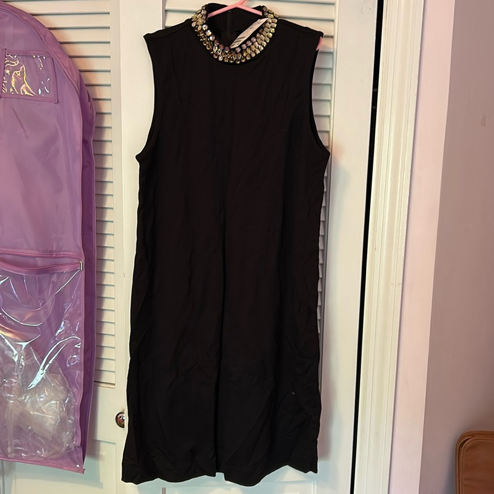 NWT JEWELED NECK SLEEVELESS DRESS SIZE XS